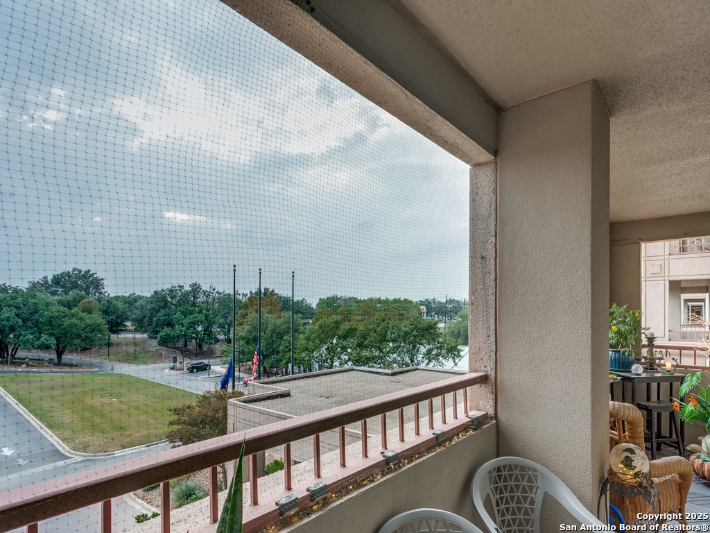 1 Towers Park Ln 316