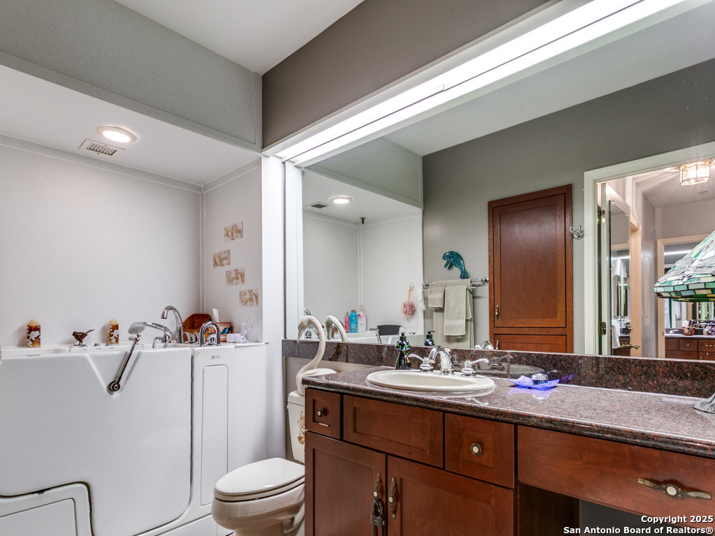 1 Towers Park Ln 316