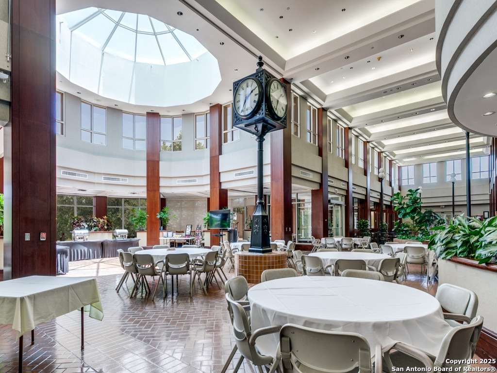 1 Towers Park Ln 316