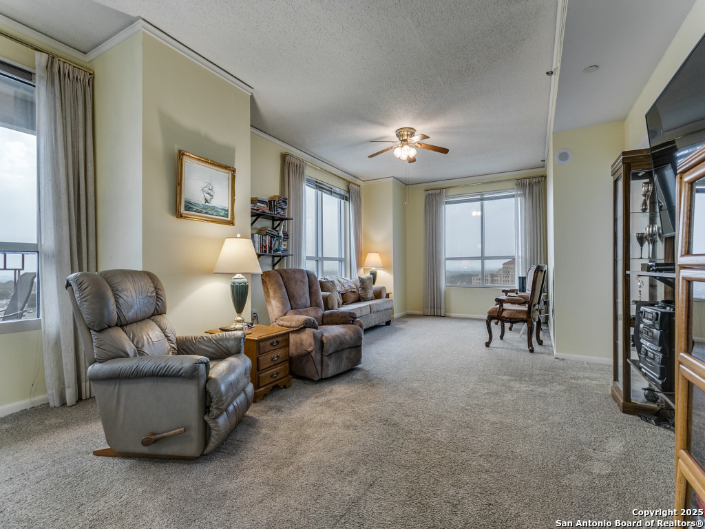 1 Towers Park Ln 1511