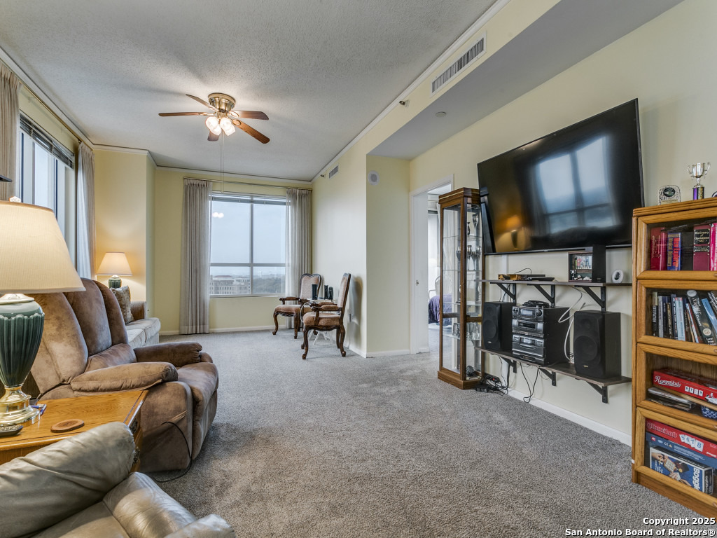 1 Towers Park Ln 1511