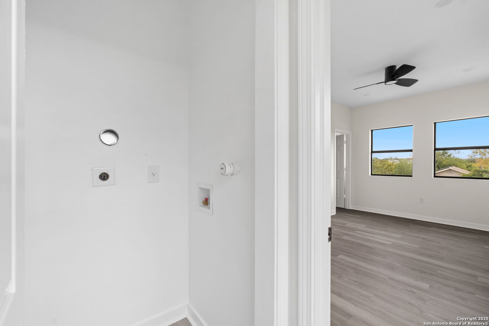 627 S Olive St, #101,102