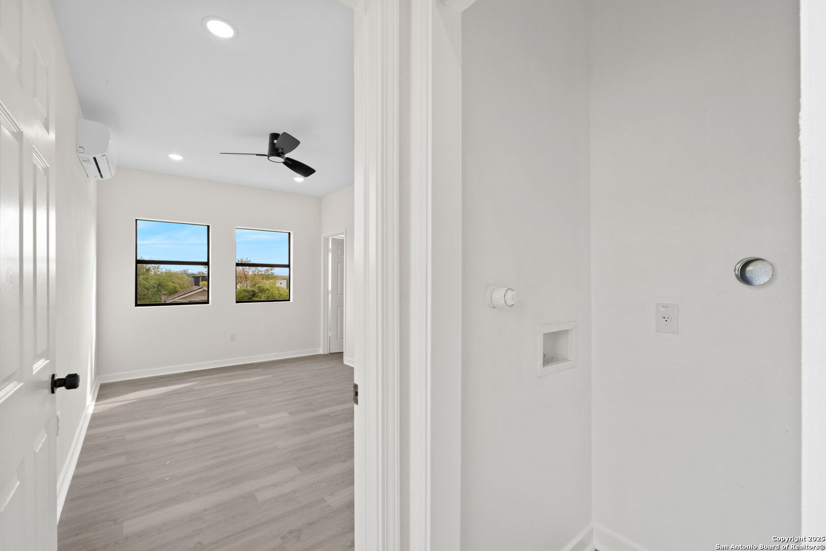 627 S Olive St, #201,202
