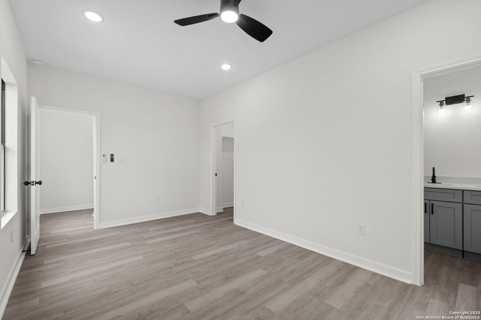 627 S Olive St, #201,202