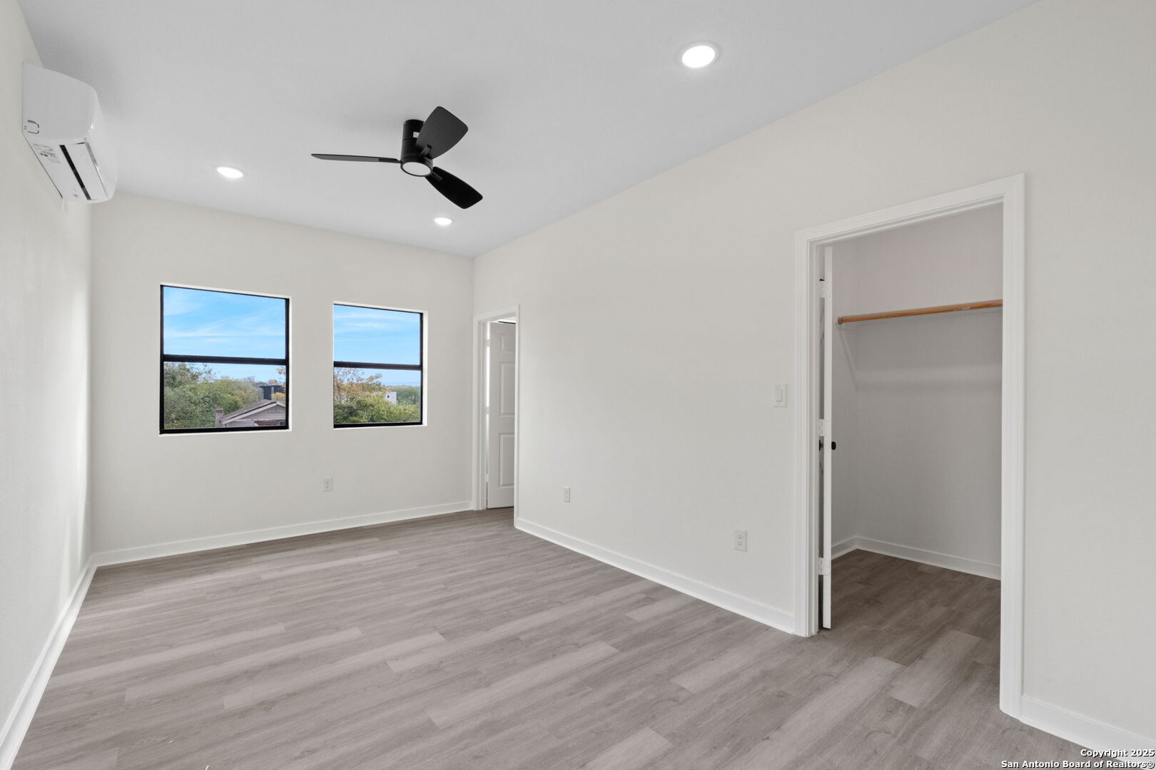 627 S Olive St, #201,202