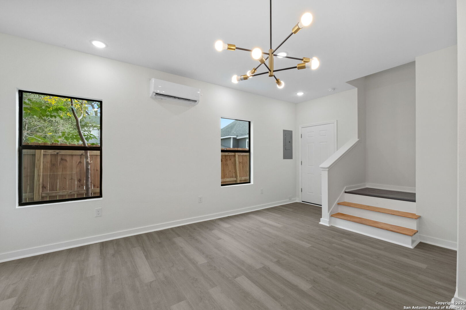627 S Olive St, #201,202