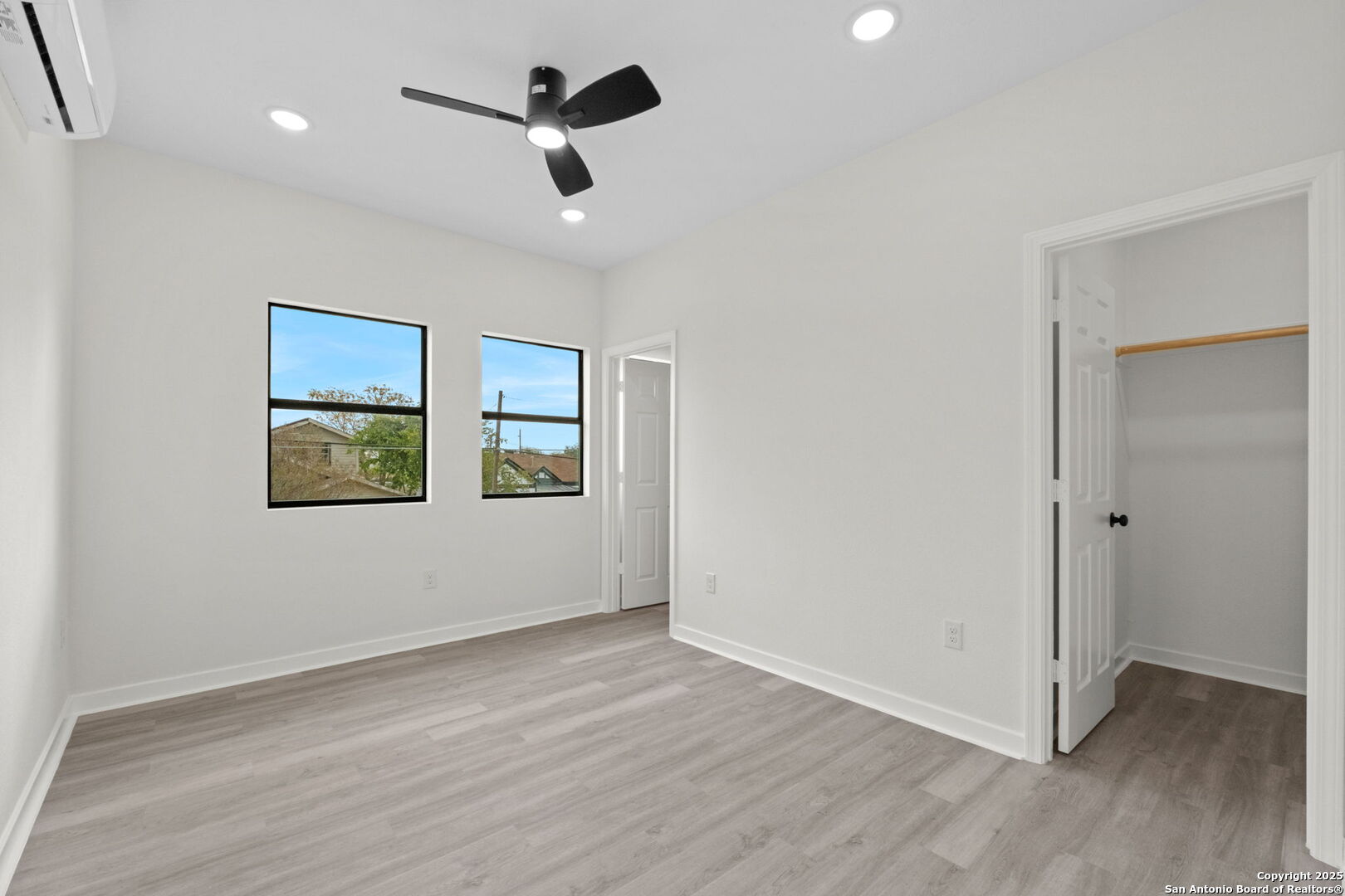 627 S Olive St, #201,202