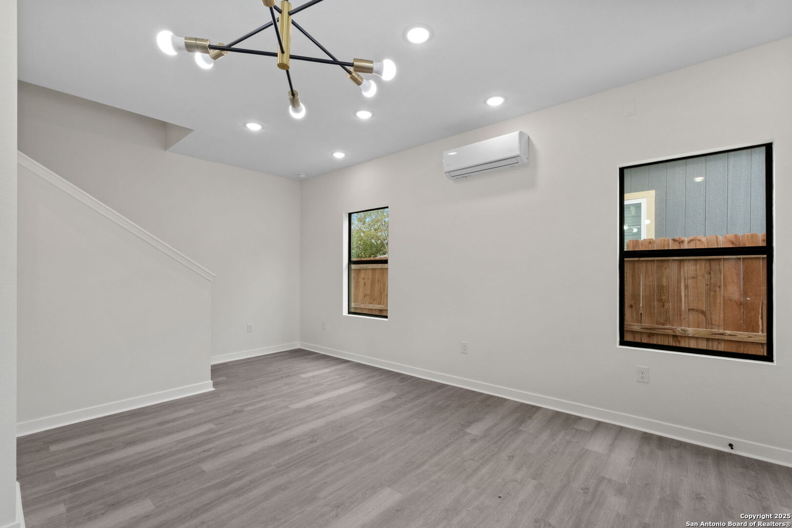 627 S Olive St, #201,202