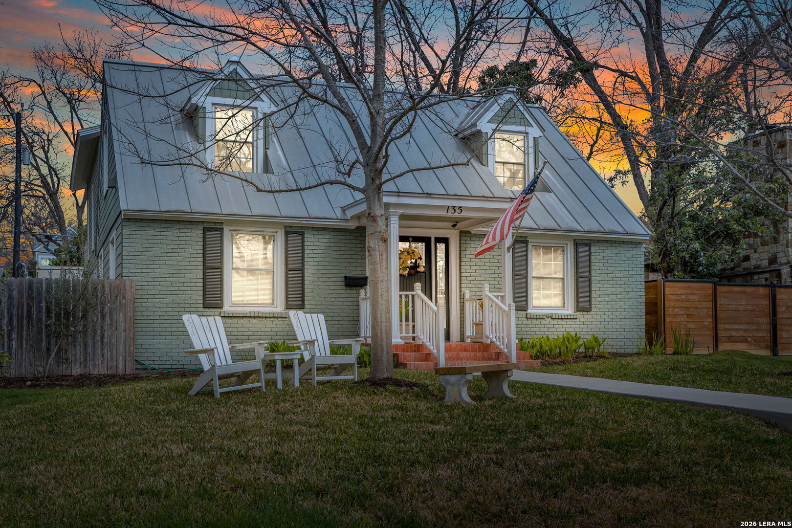 135 Blue Bonnet Blvd