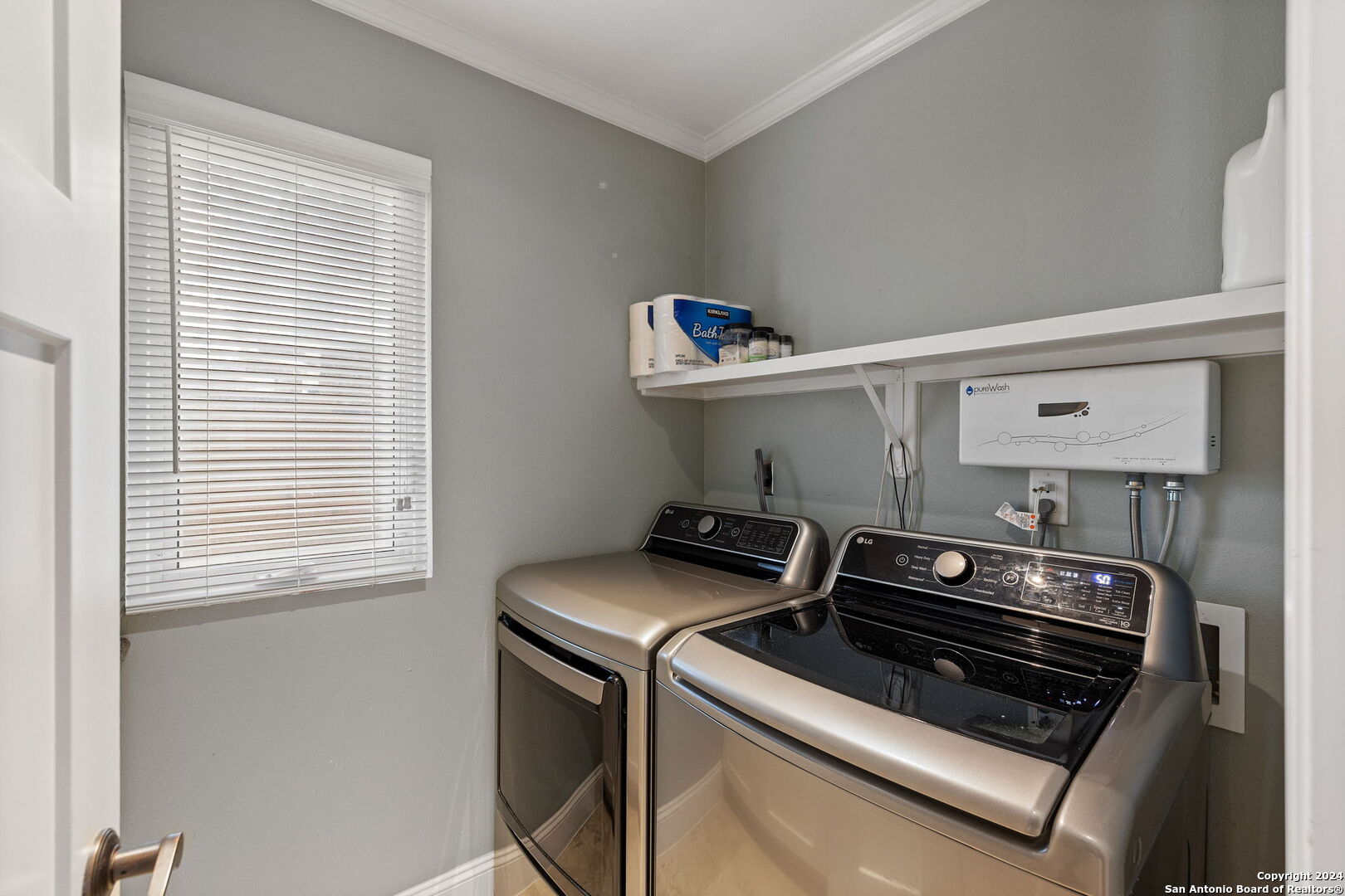 135 Blue Bonnet Blvd
