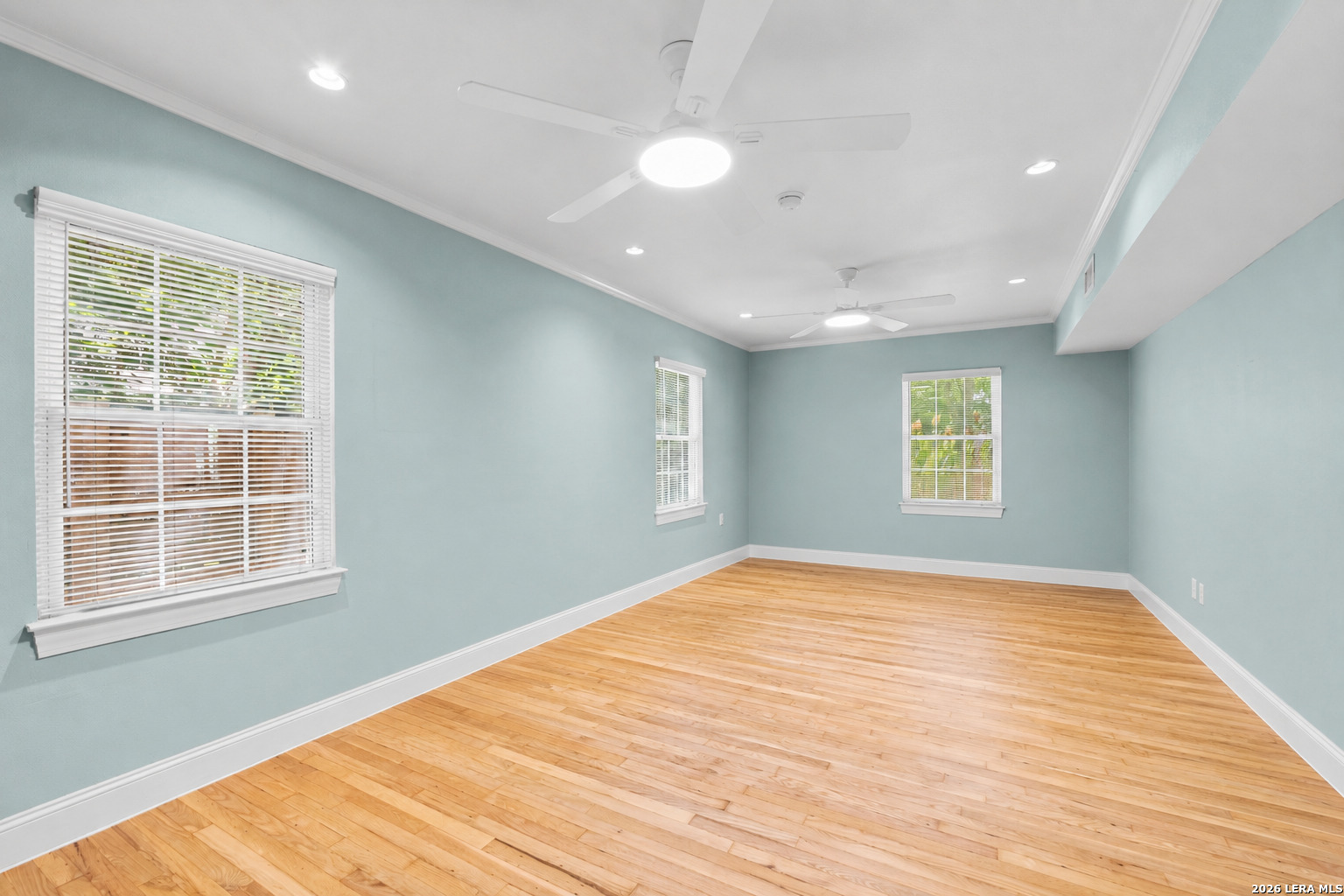 135 Blue Bonnet Blvd