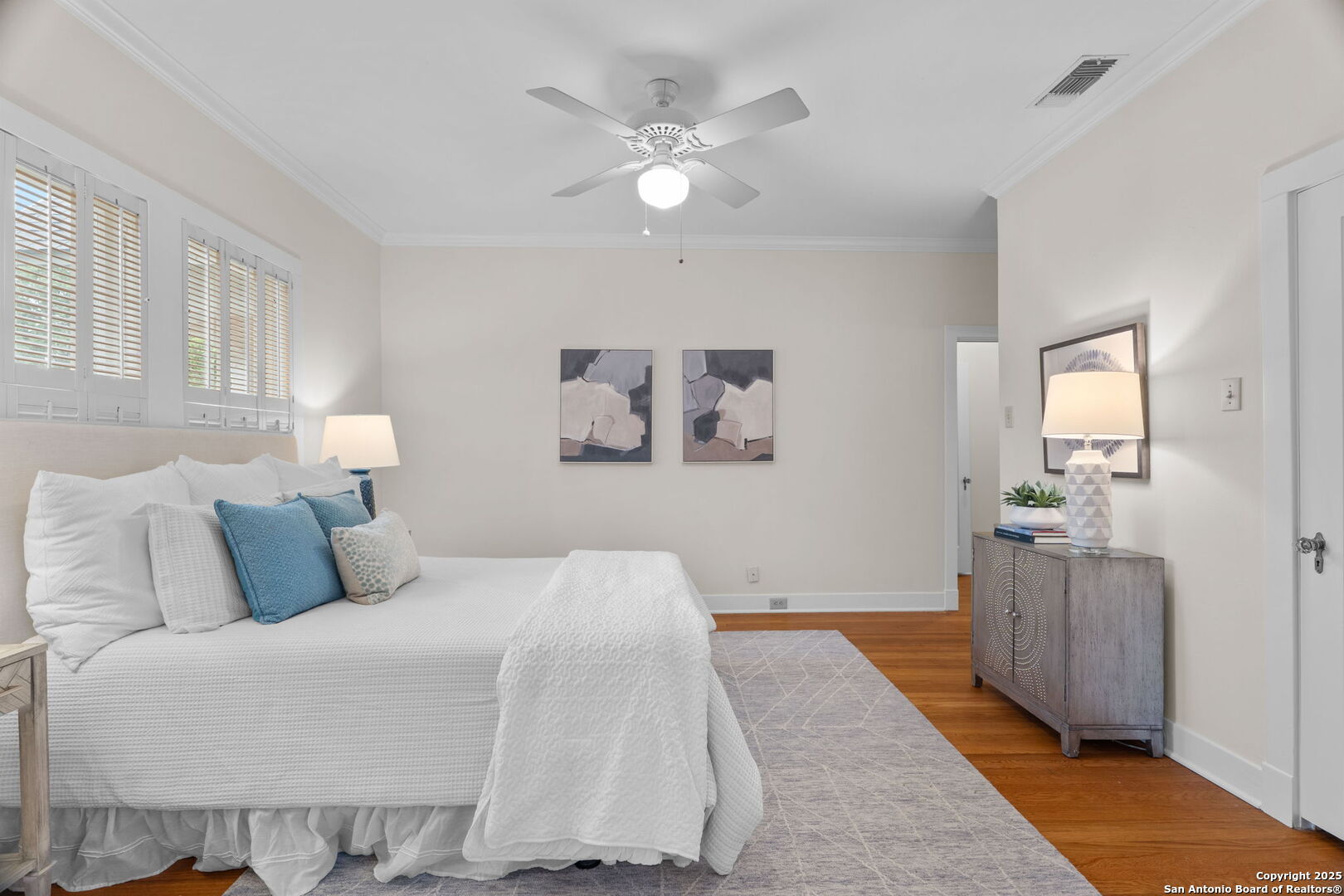 247 E Rosewood