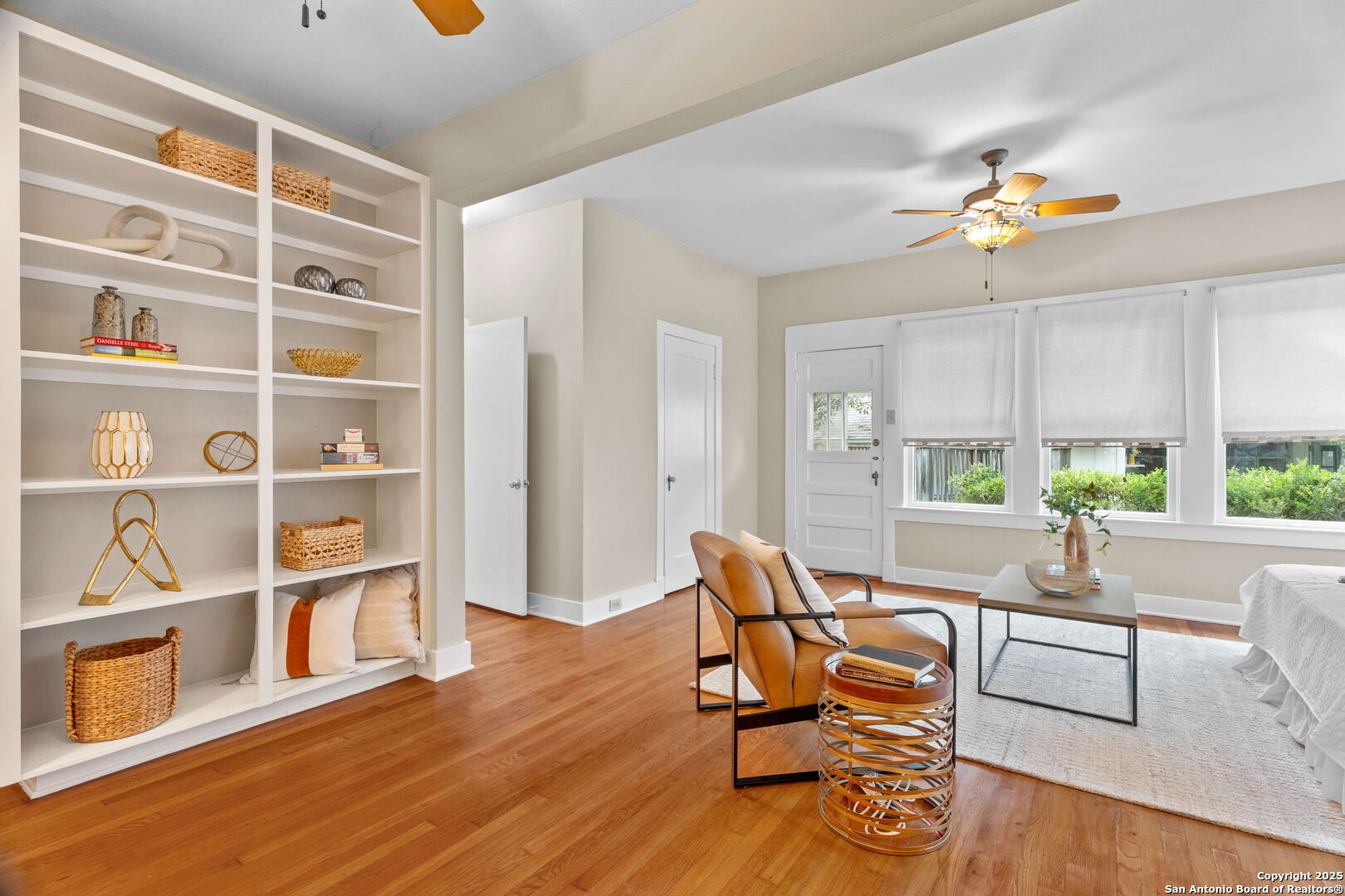 247 E Rosewood