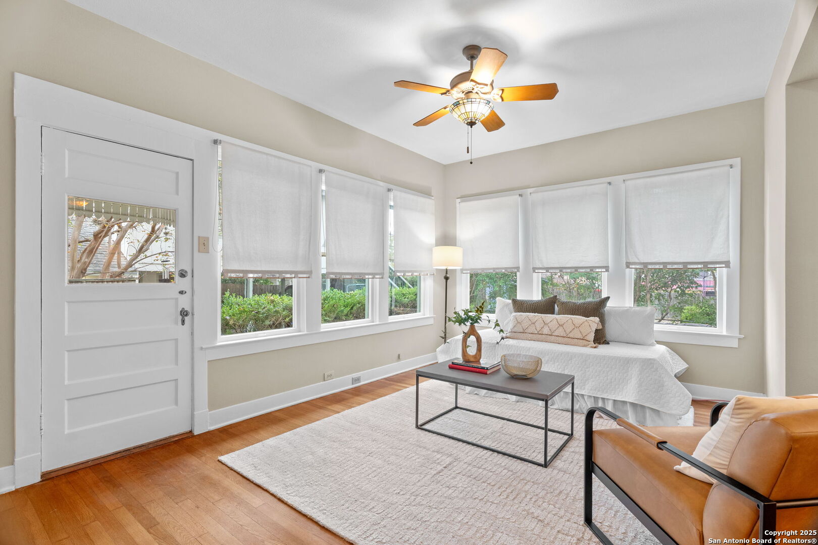 247 E Rosewood