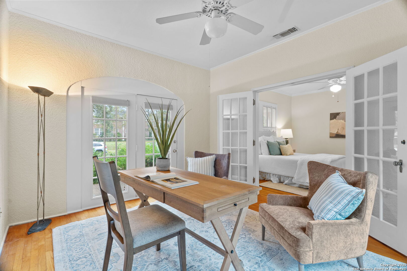 247 E Rosewood