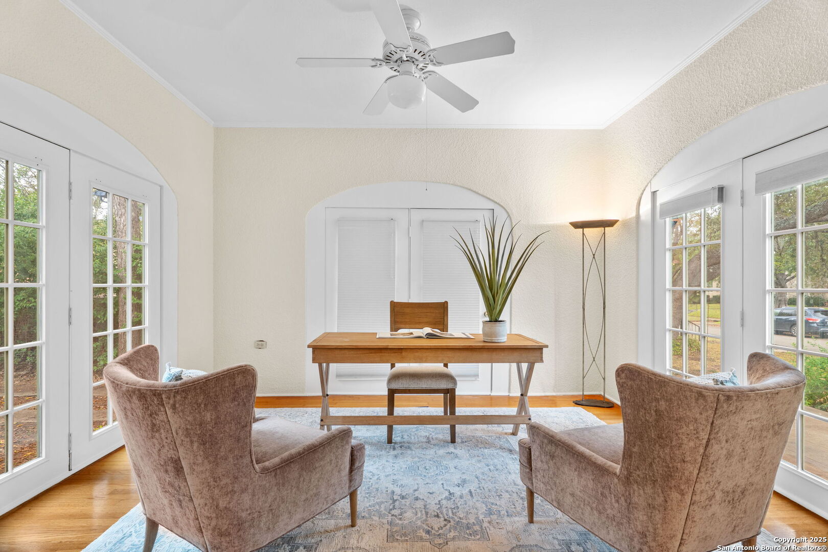 247 E Rosewood