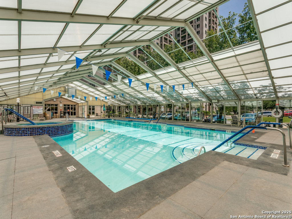 1 Towers Park Ln 412
