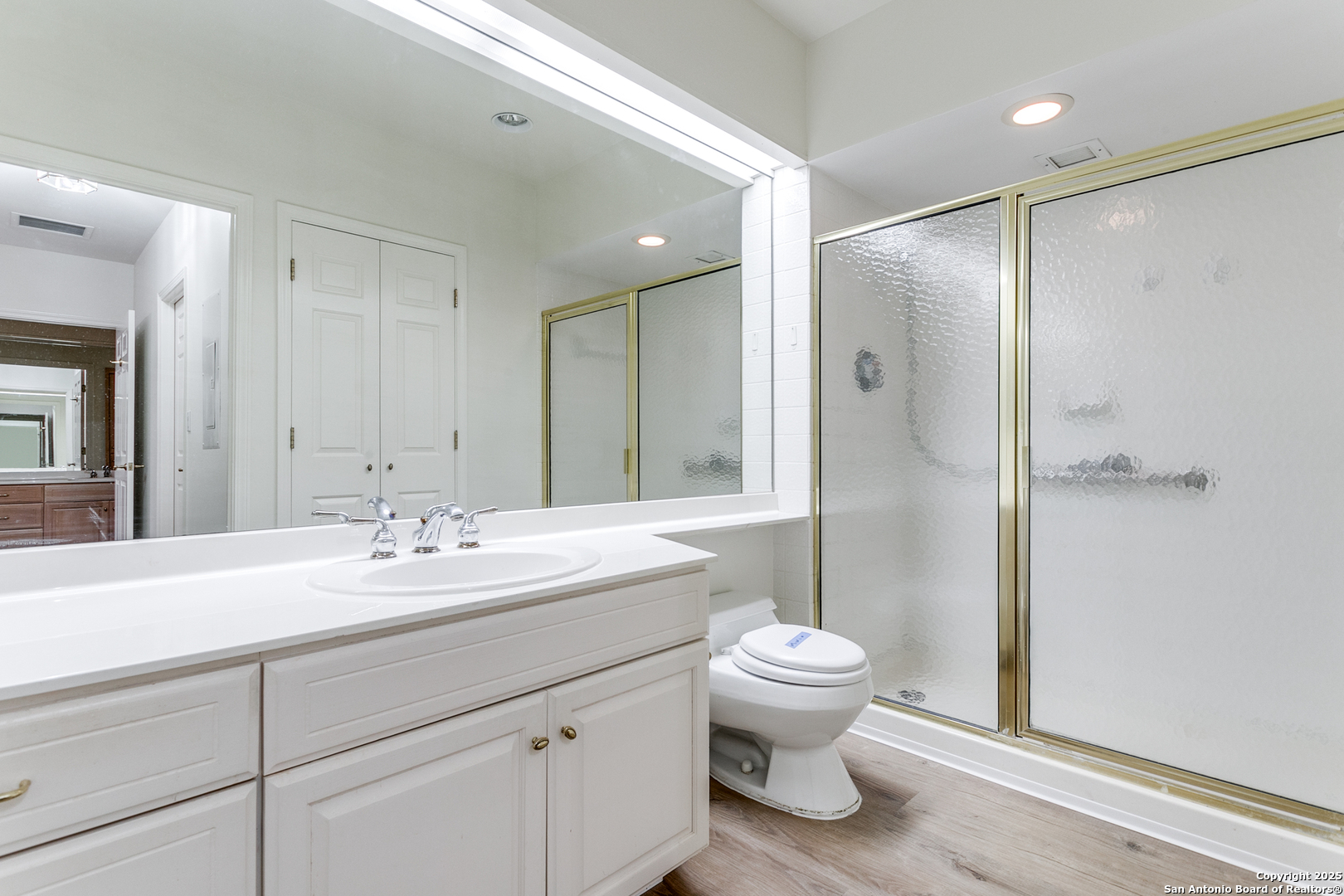 1 Towers Park Ln 2216