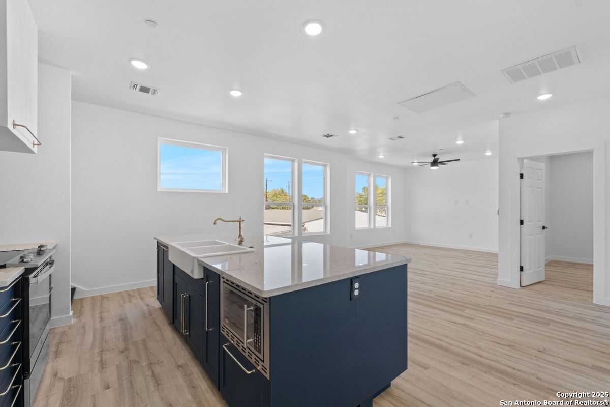 106 Bank St 102
