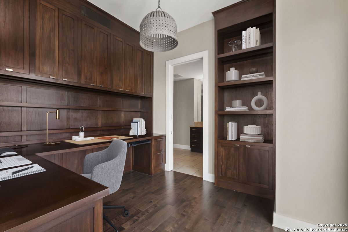 610 E Market UNIT 2508