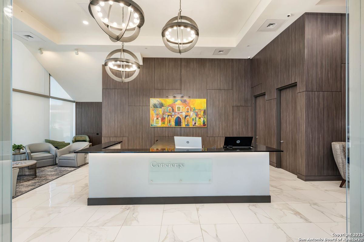 610 E Market UNIT 2508