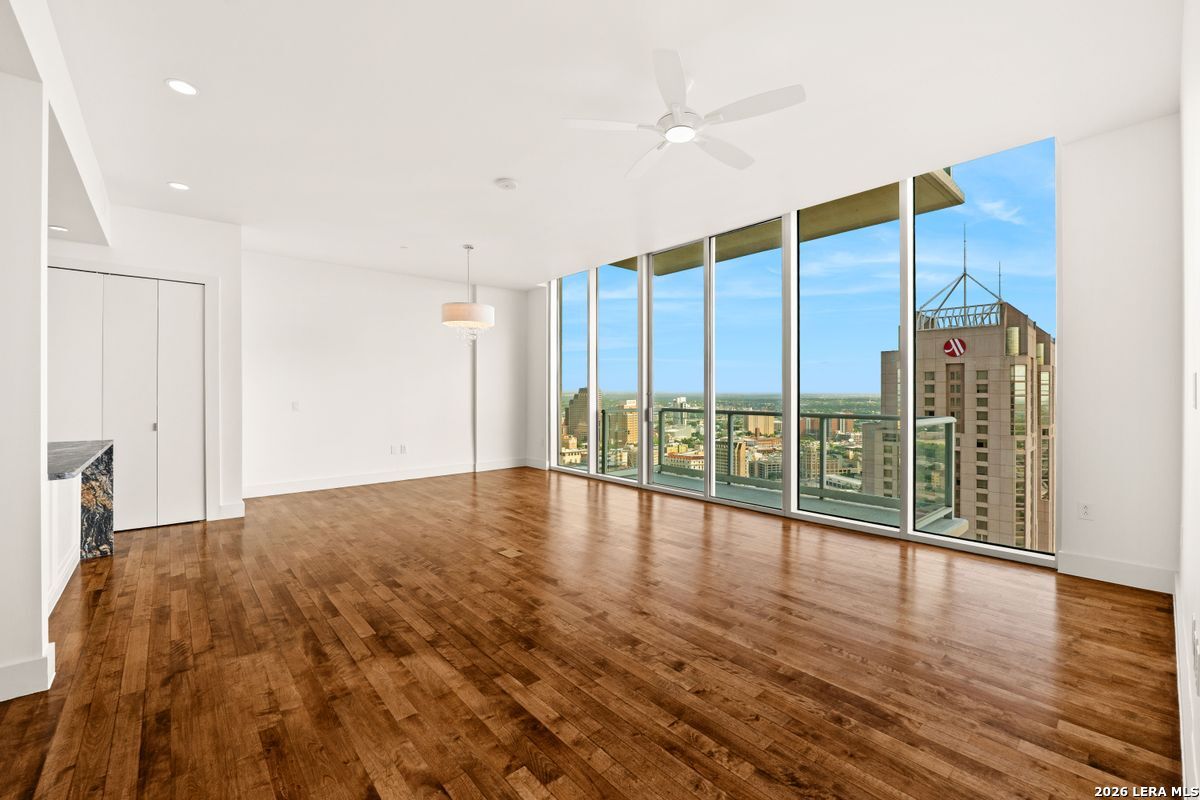 610 E Market UNIT 3110