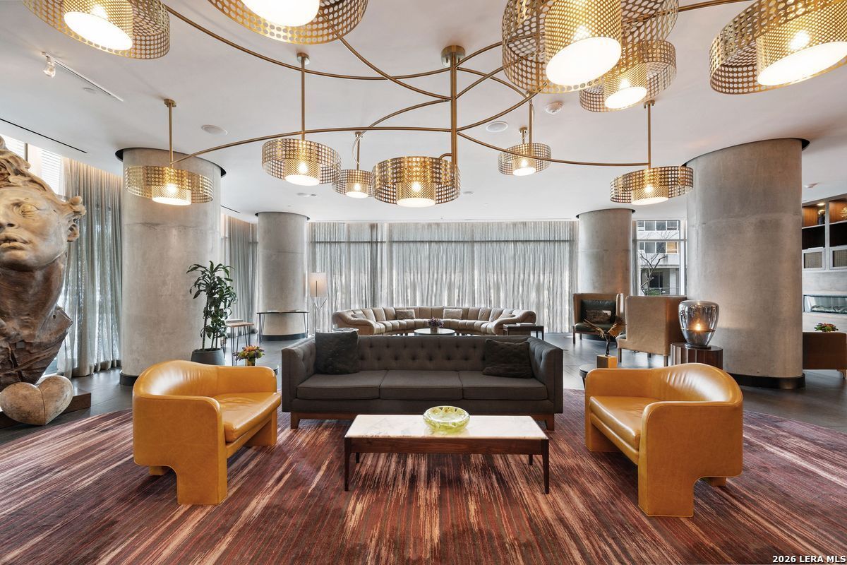 123 Lexington APT 1410