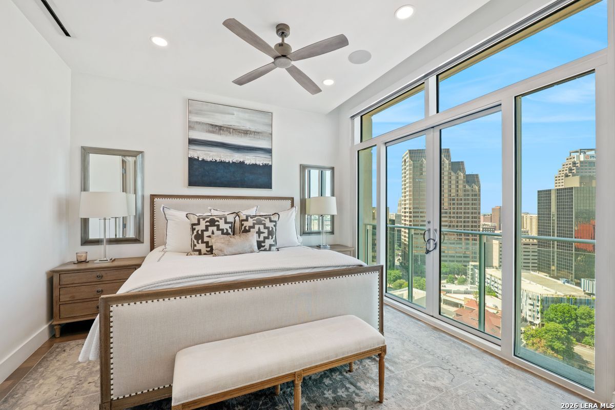 123 Lexington APT 1410