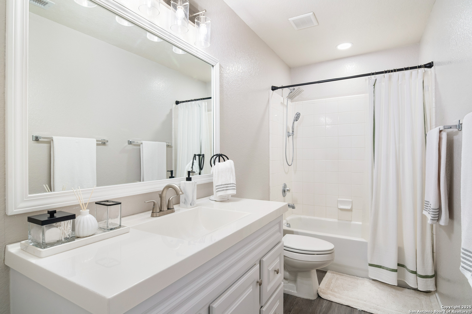 20930 Coral Spur