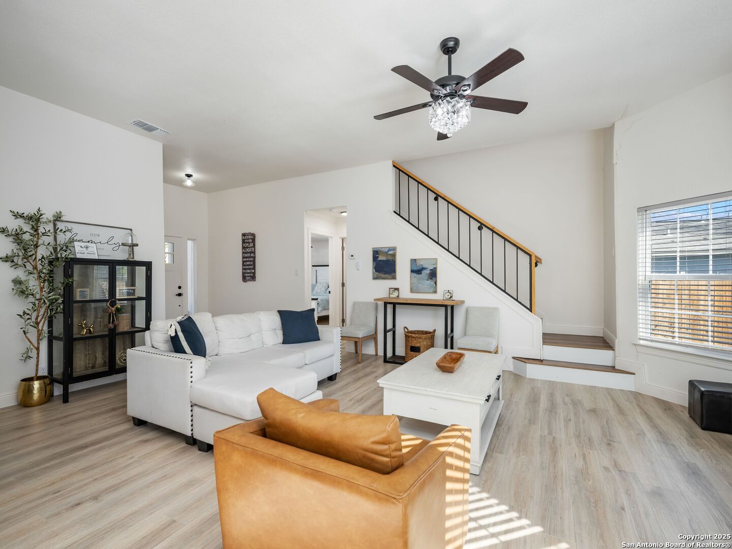 8403 Maple Ridge