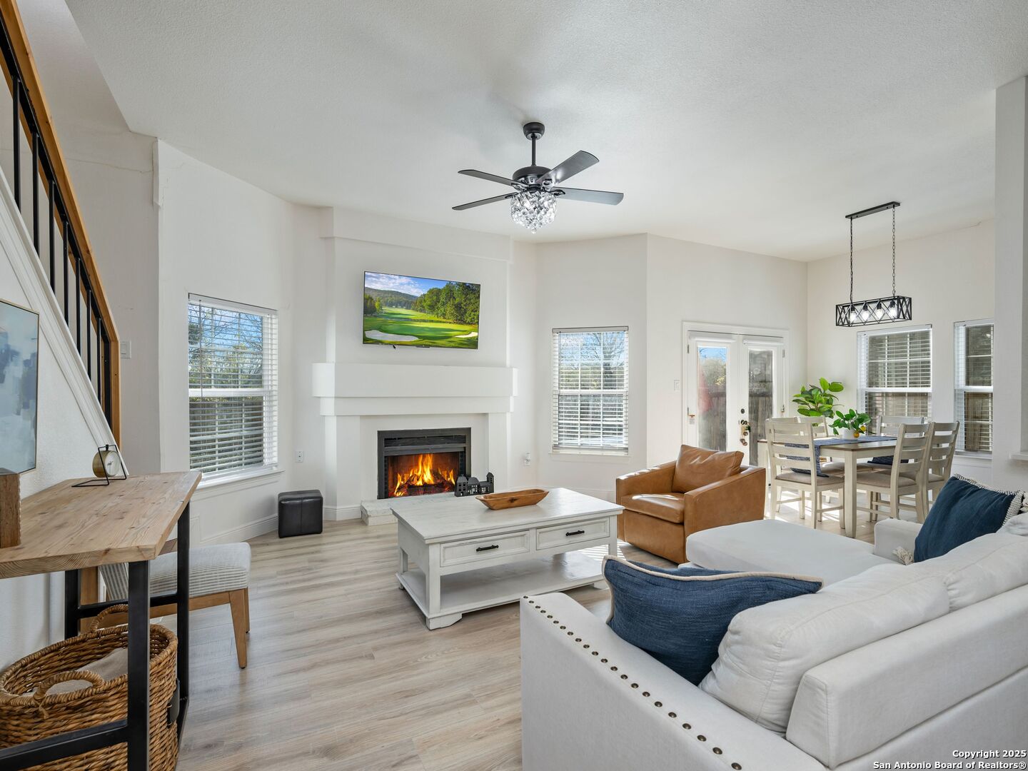 8403 Maple Ridge