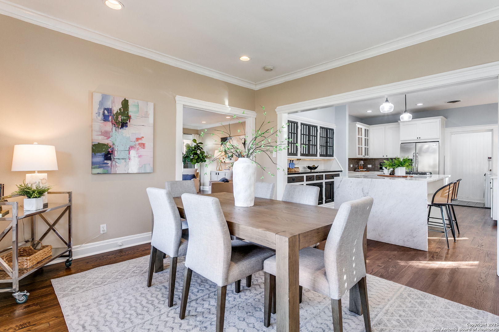 226 W Hollywood