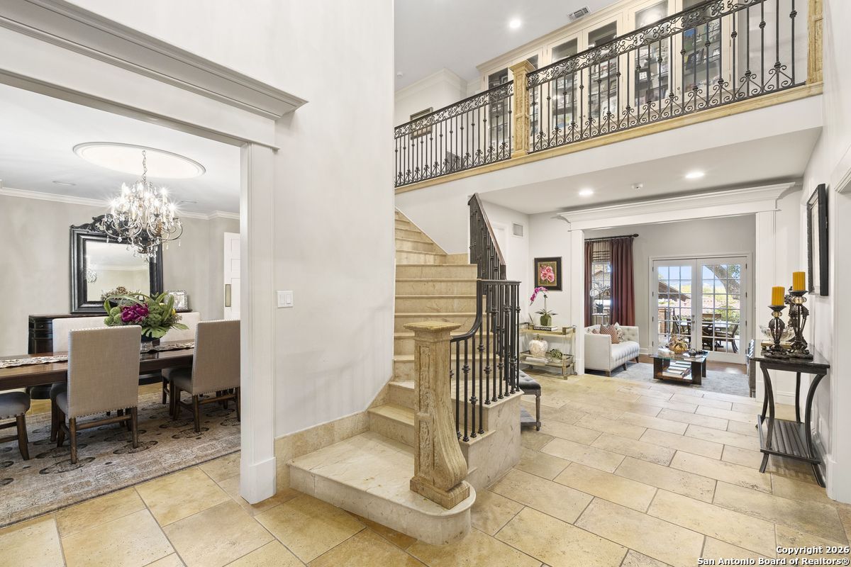 360 PASEO ENCINAL ST