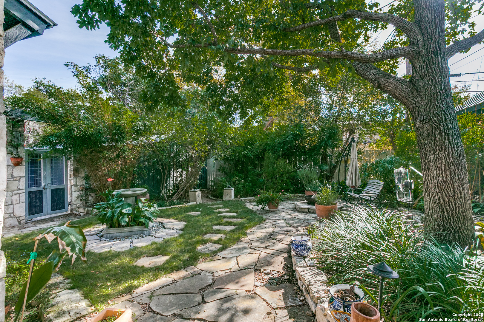 430 Thelma Dr.