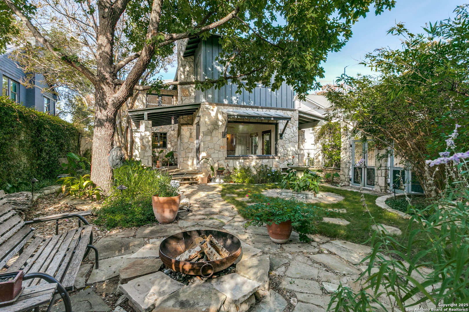 430 Thelma Dr.