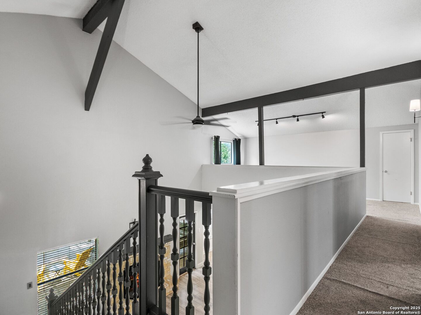 4526 Honey Locust Woods