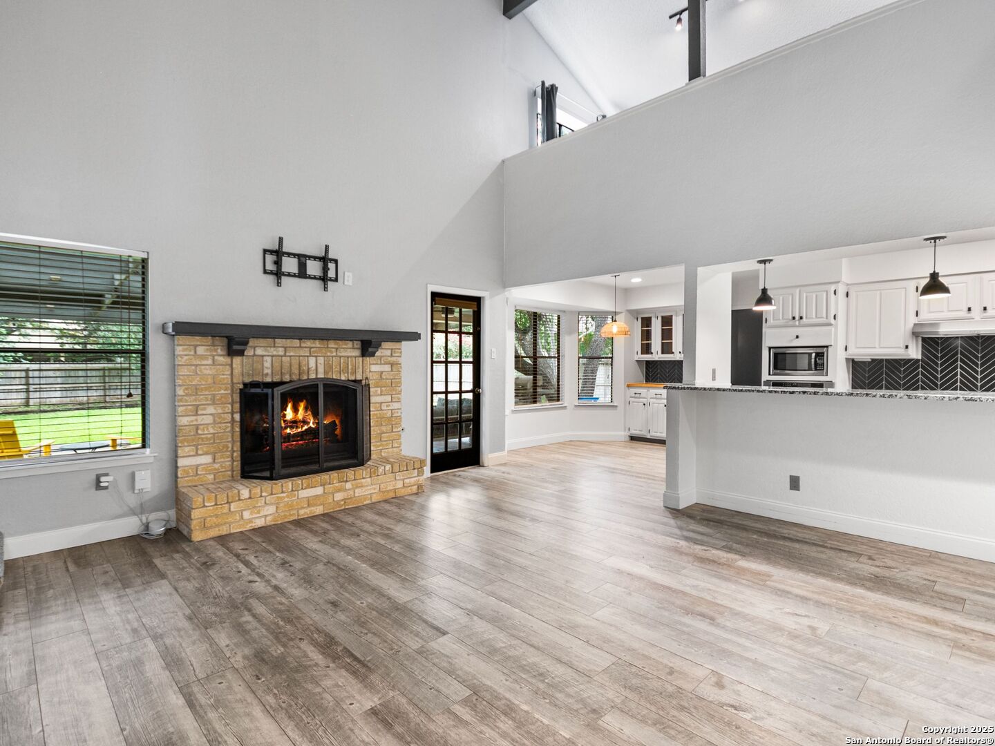 4526 Honey Locust Woods