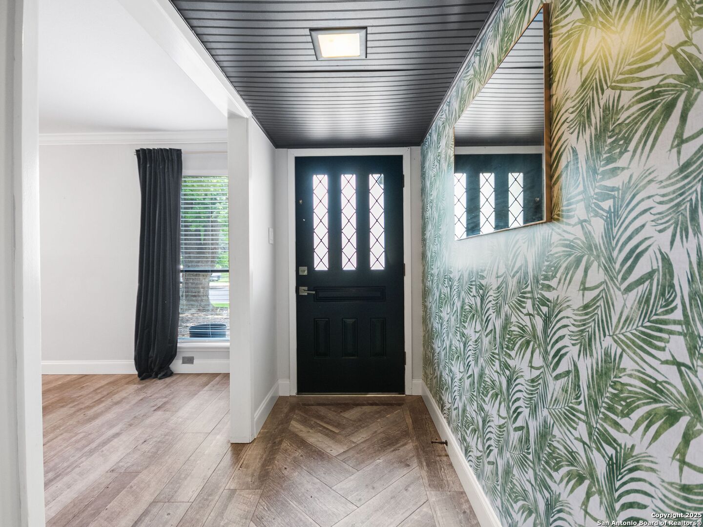 4526 Honey Locust Woods