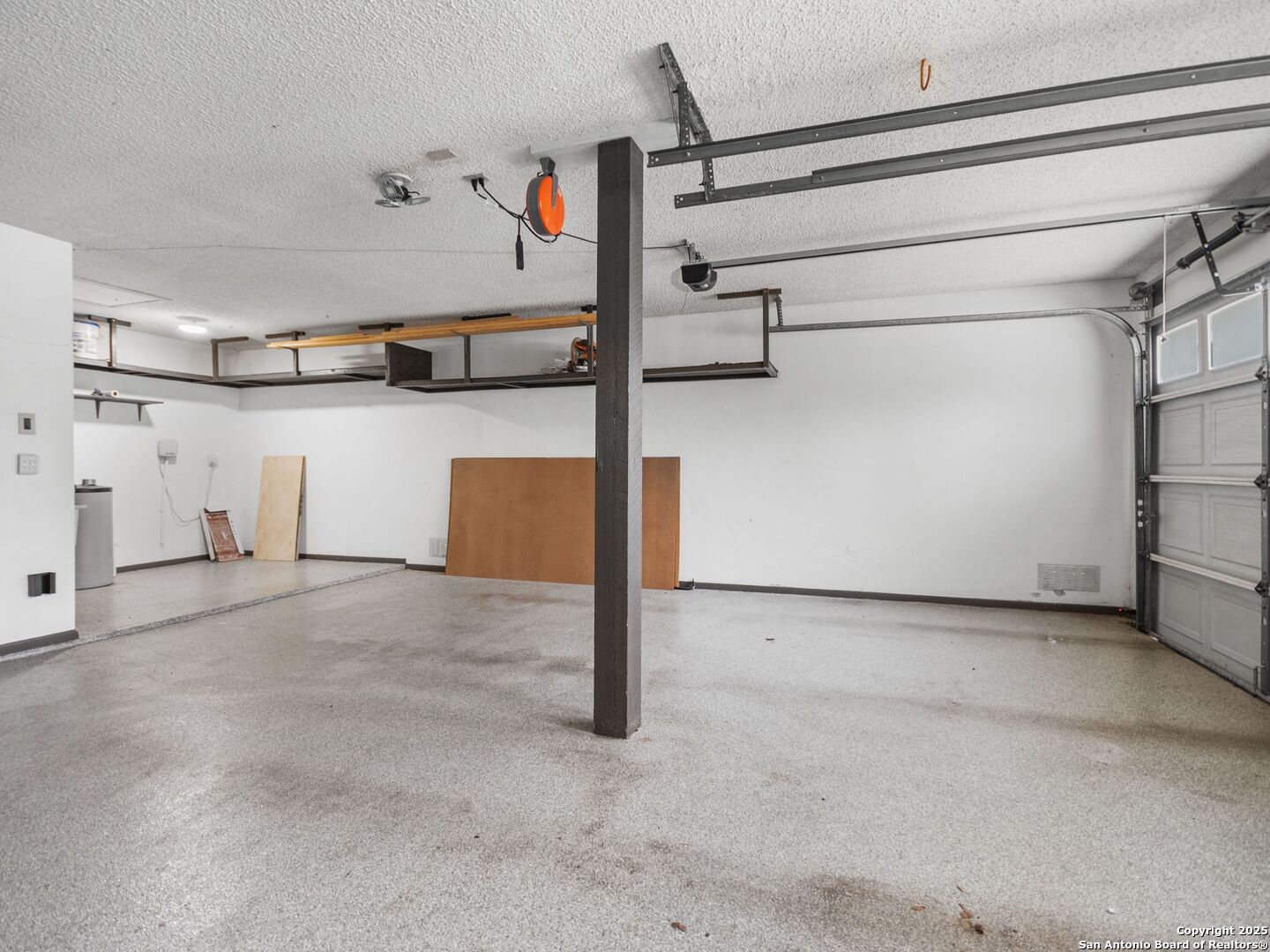 4526 Honey Locust Woods