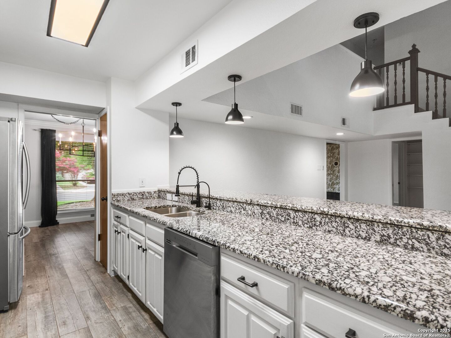 4526 Honey Locust Woods