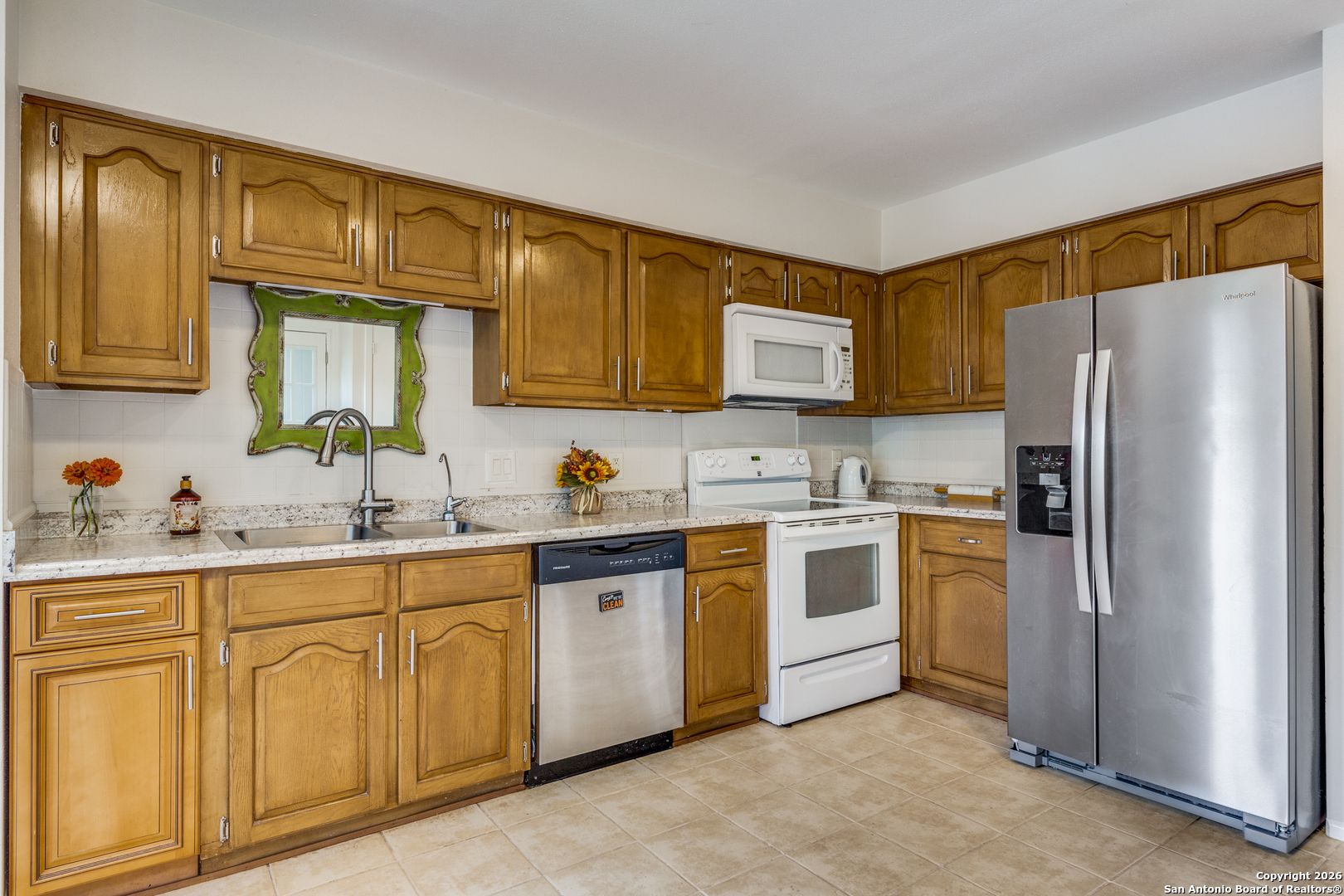 7711 Callaghan APT 905