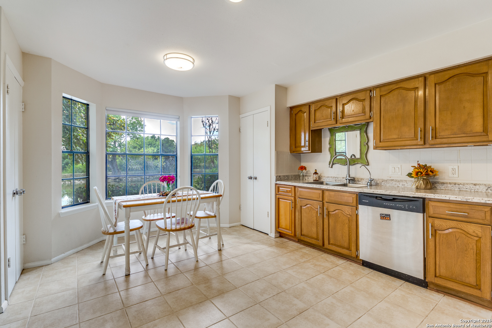 7711 Callaghan APT 905