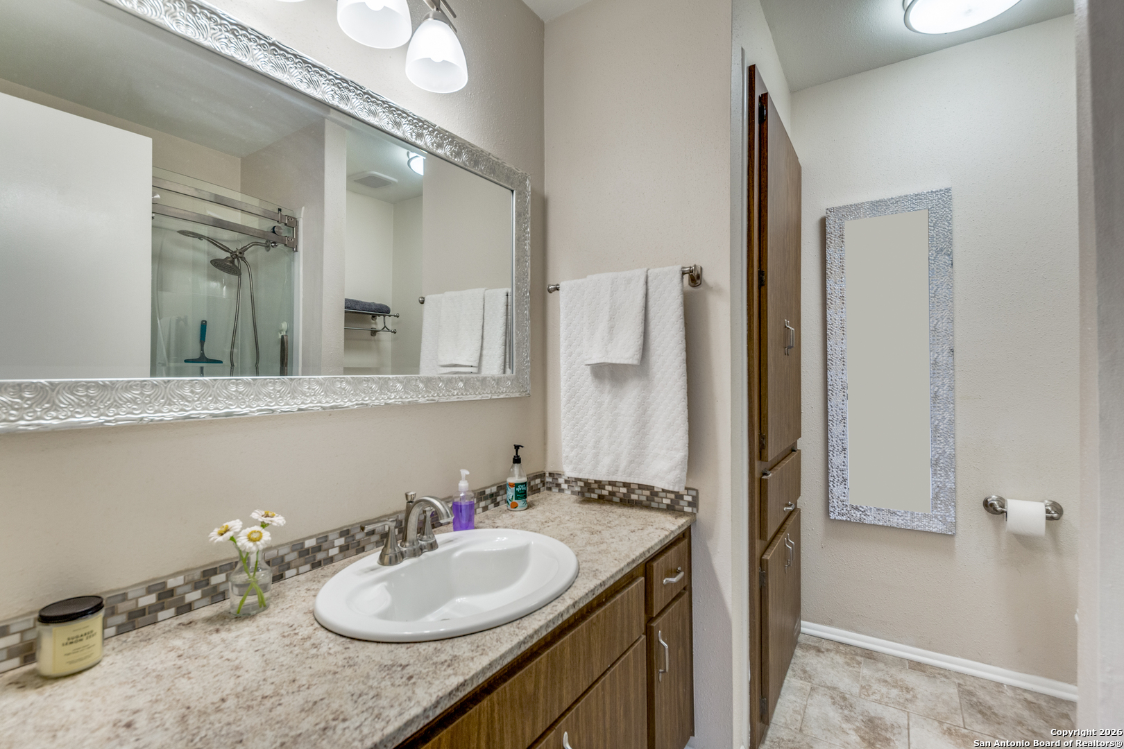 7711 Callaghan APT 905