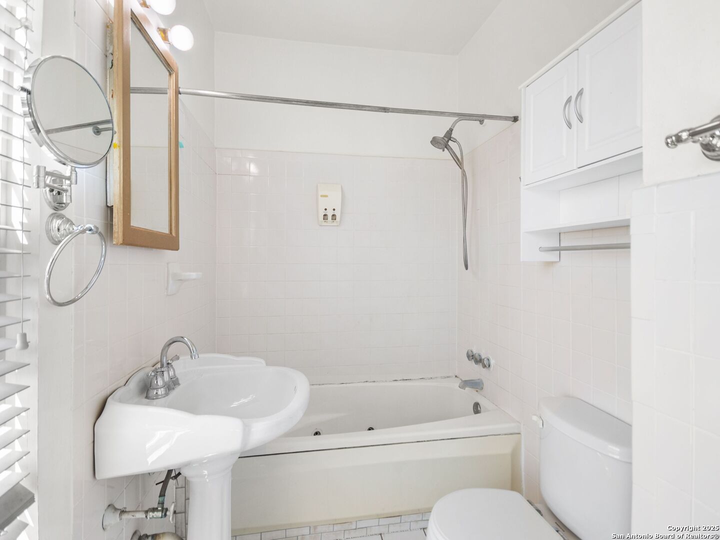 235 E Huisache Avenue #1202