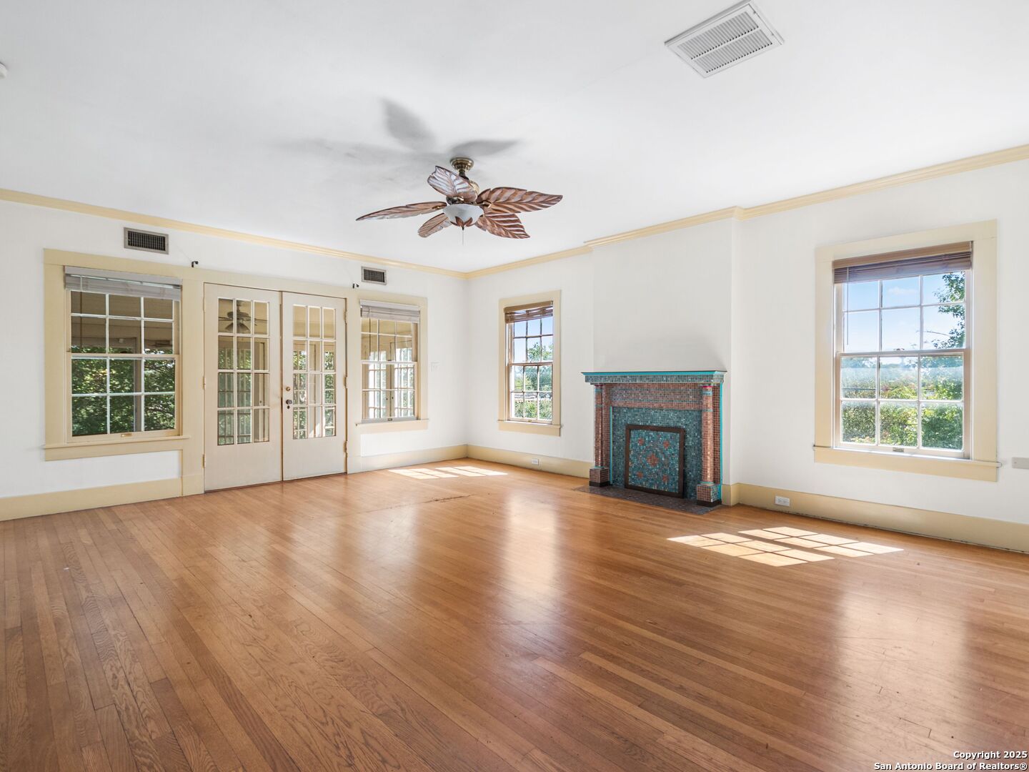 235 E Huisache Avenue #1202