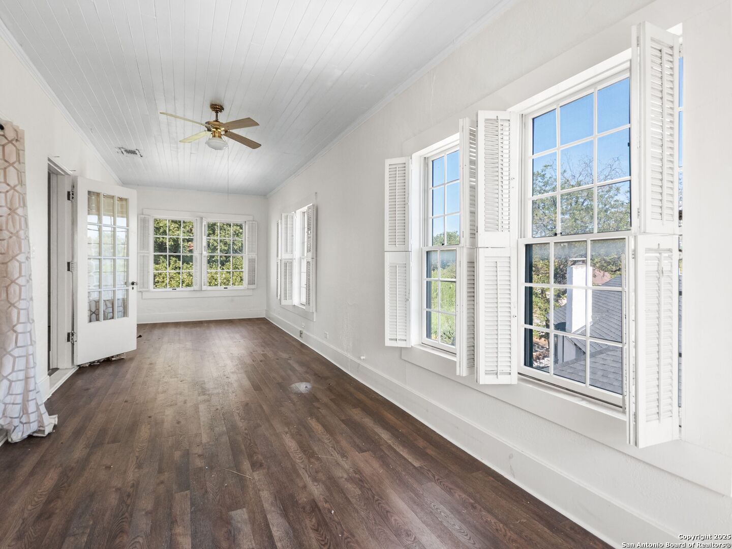 235 E Huisache Avenue #1202