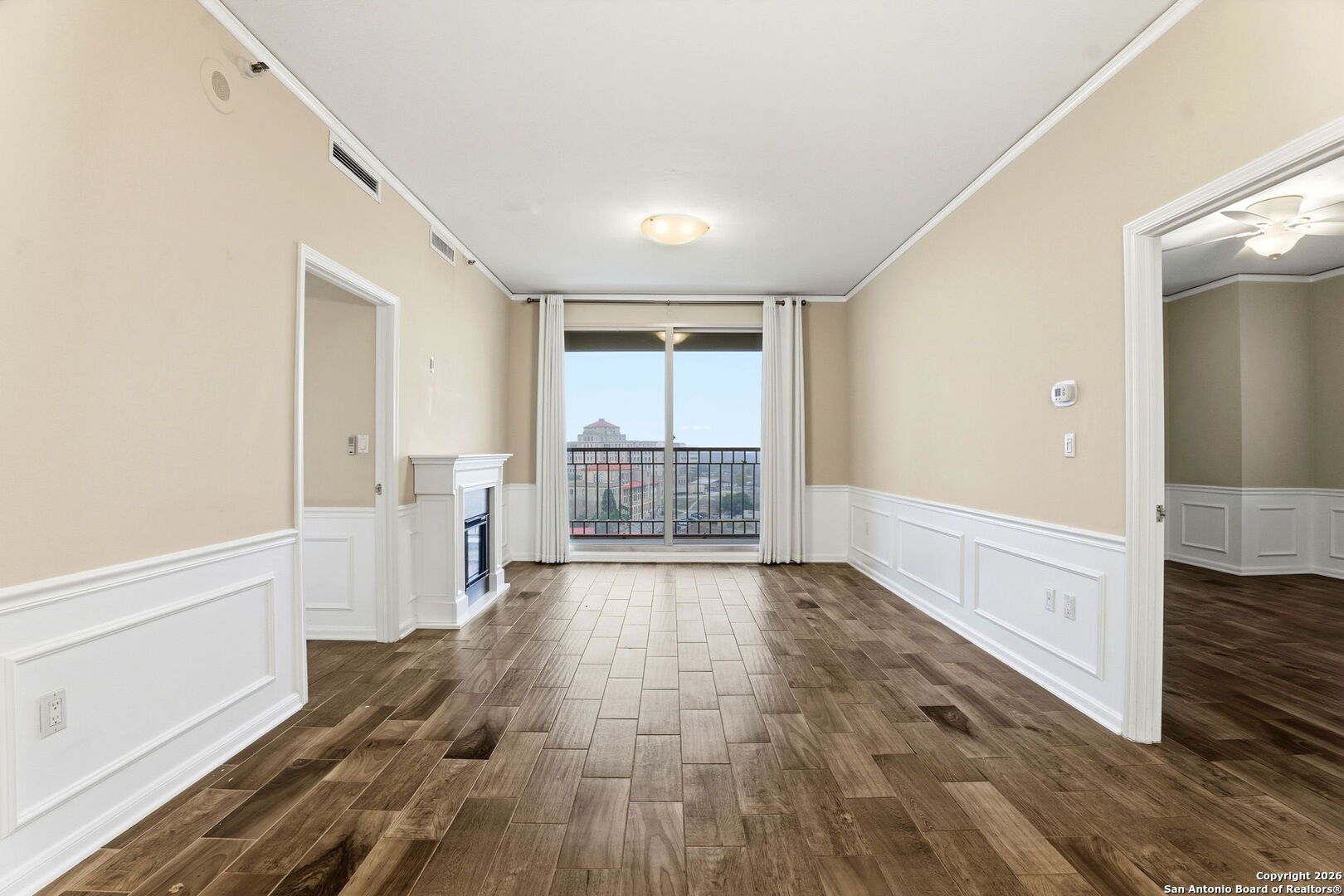 1 Towers Park Ln 1007