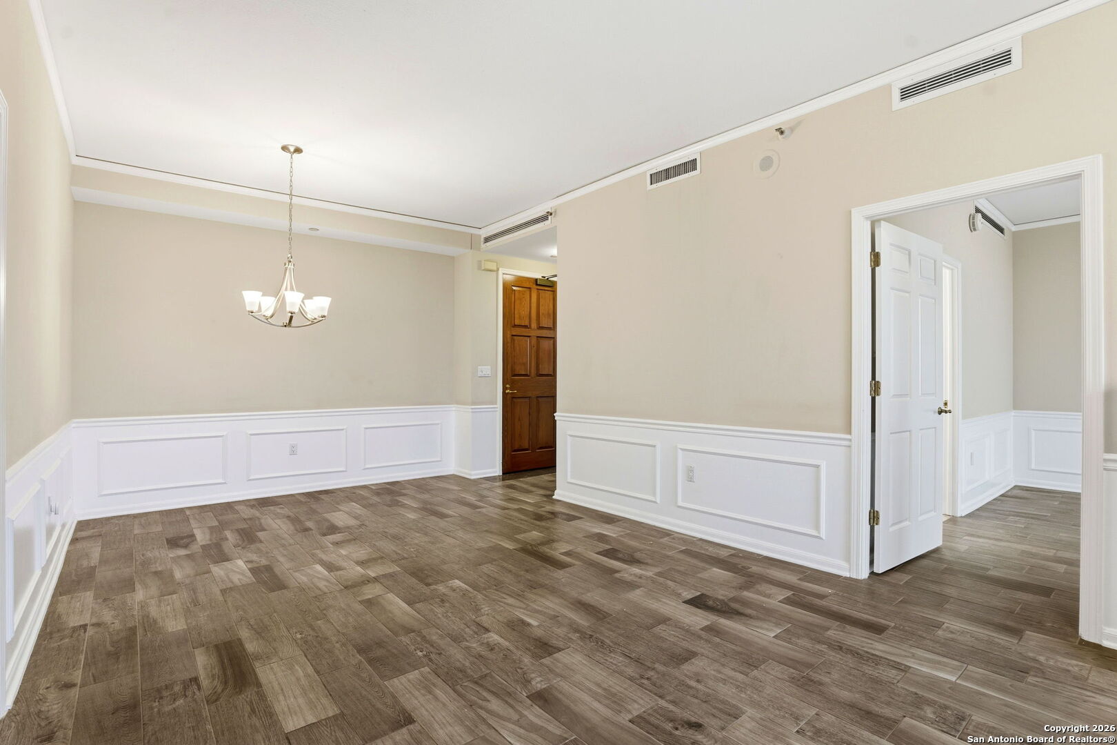 1 Towers Park Ln 1007