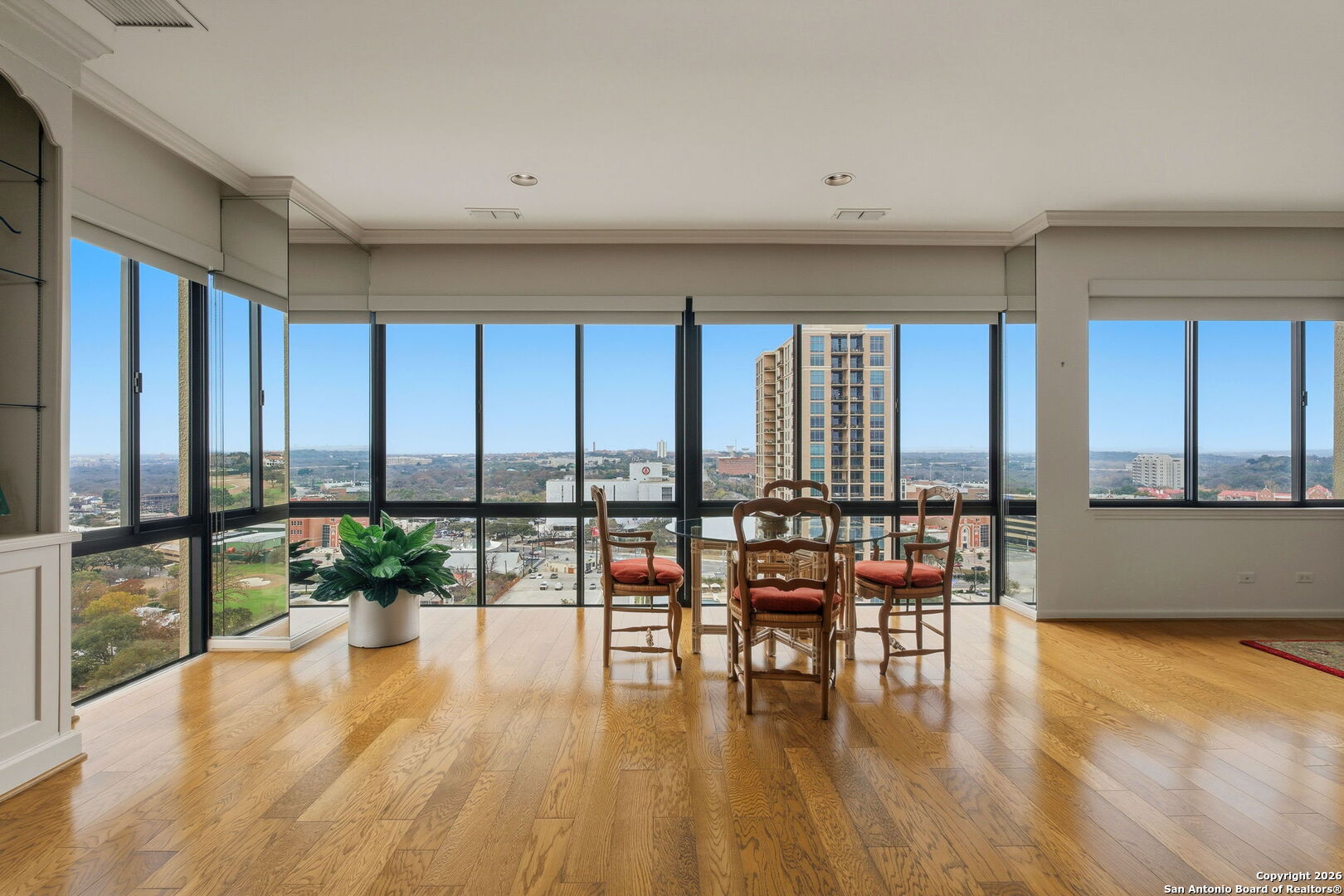 4001 N. New Braunfels APT 1206A