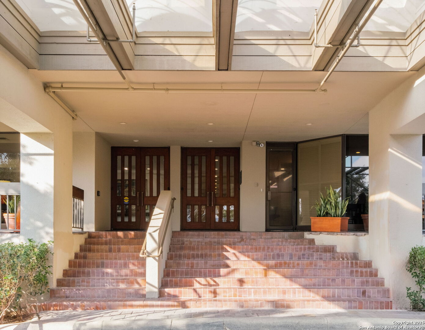 4001 N. New Braunfels APT 1206A